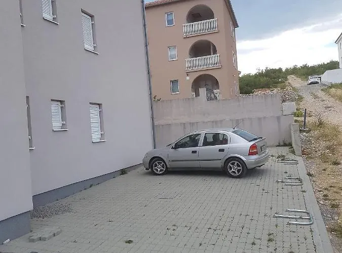 16998c * Novi Vinodolski